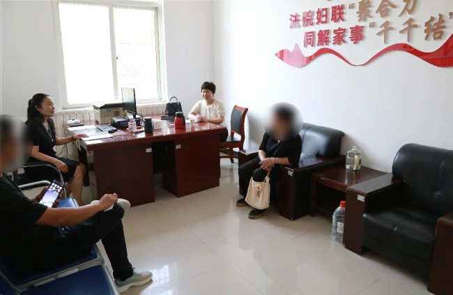 宜法·“枫”景 | 李晓娜调解室：代表调解有温度 家事纠纷终释怀